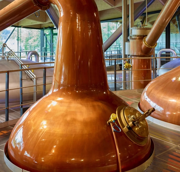 the macallan distillery copper still