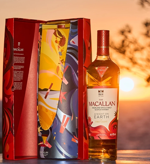 The Macallan A Night on Earth - The First Light | The Macallan®