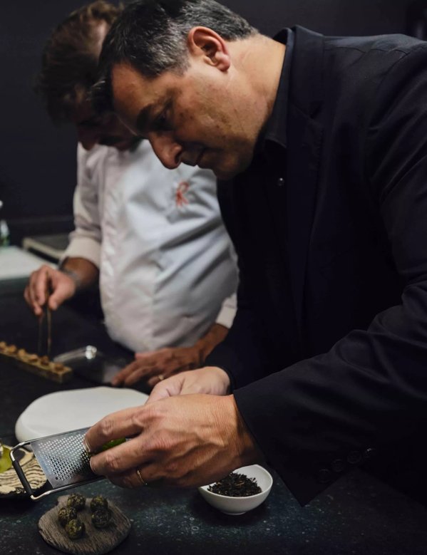 Grating onto plate