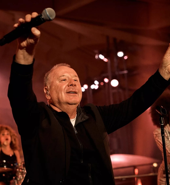 Simple Minds for The Macallan performance singing 