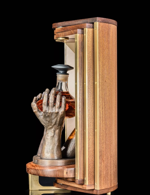 The Macallan The Reach 81 year old Whisky pack side