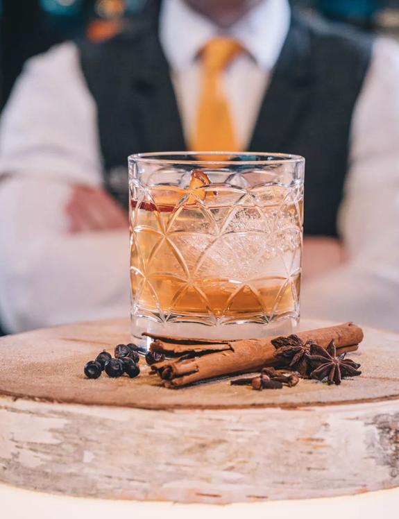 A Night on Earth in Scotland | The Macallan Single Malt Whisky A Night on Earth in Scotland | The Macallan Single Malt Whisky