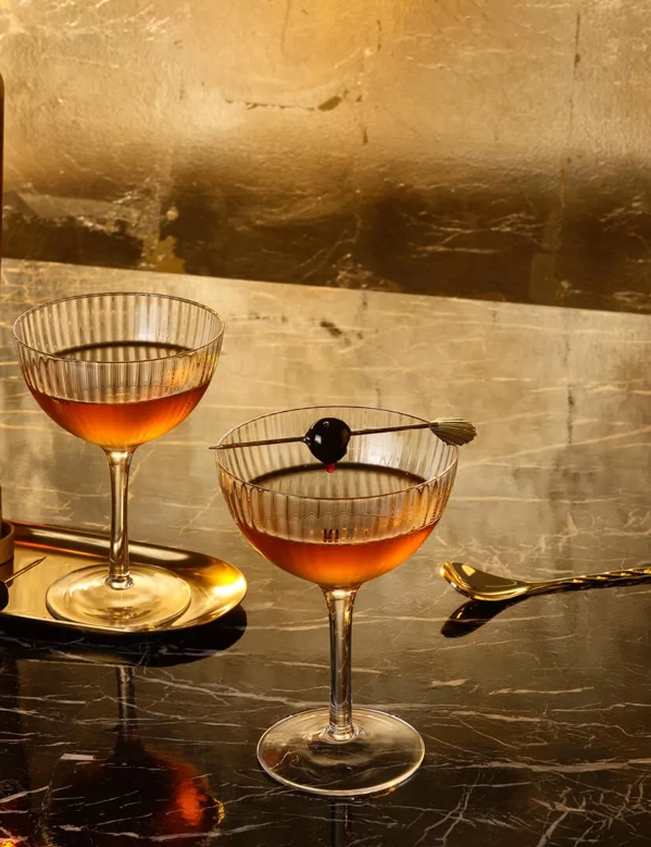 the macallan sherry oak 18 rob roy whisky serve