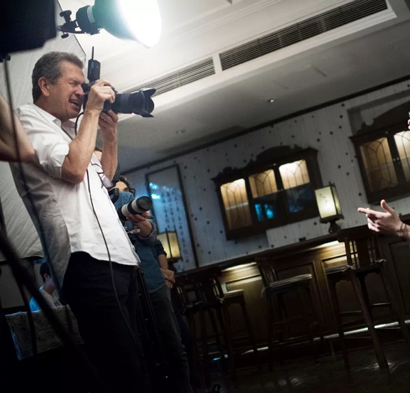Masters of Photography Mario Testino behind the scenes