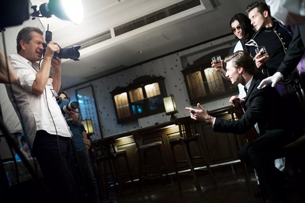 Masters of Photography Mario Testino behind the scenes
