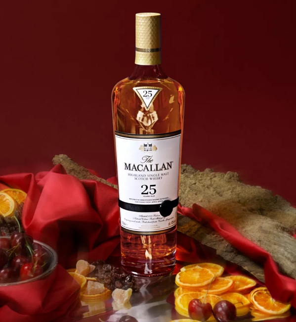 The Macallan Erik Madigan Heck Photography for Sherry Oak 25 YO with Flavours