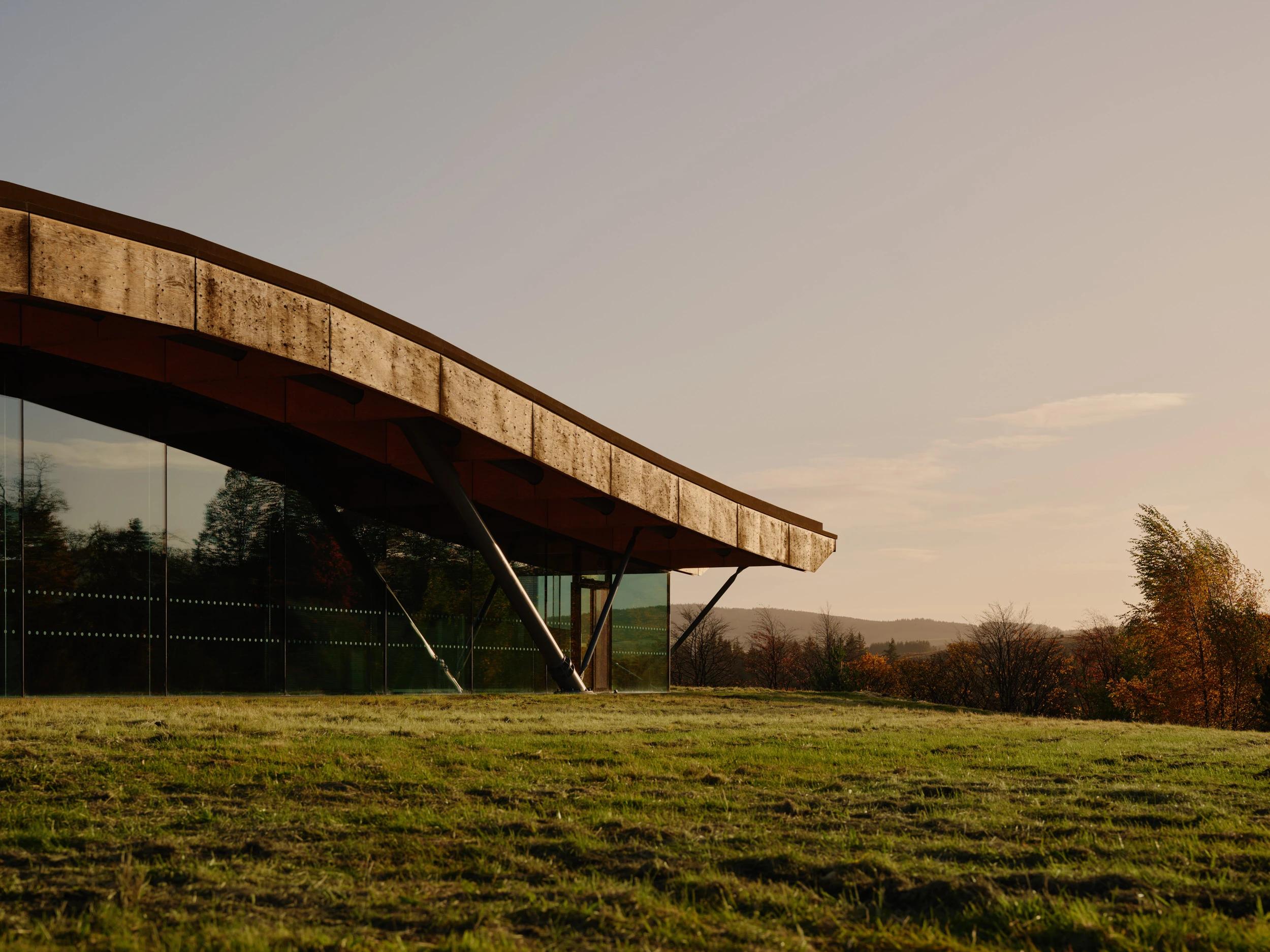 マッカランSpeymaltfromMacallan Distillery1975 About The Macallan Distillery | The Macallan®