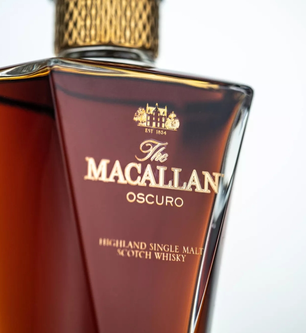 the macallan oscuro whisky bottle label detail