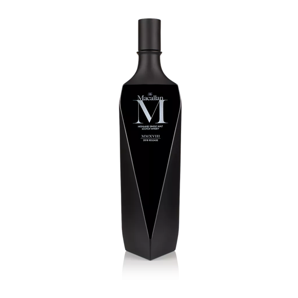 The Macallan, 2018 M Black release as part of the 1824 Master series, bottle shot, from the front on a transparent background, landscape format, RGB for web, png with jpg 5000x5000px, and trimmed version additional files plus derivatives